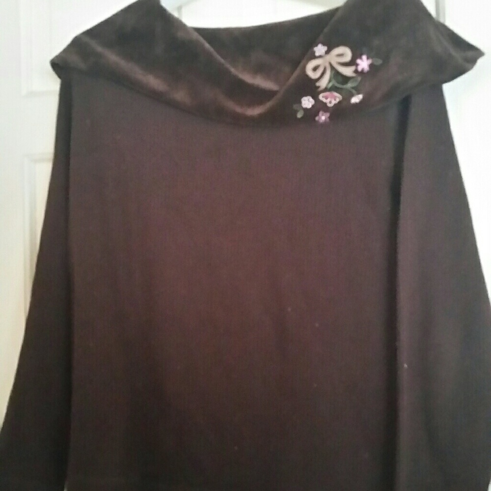 Ericka Brown Embroidered Top Size Medium